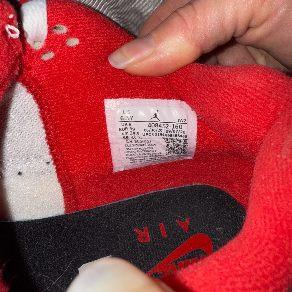 Jordan 4 Fire Reds - Picture 6 of 6
